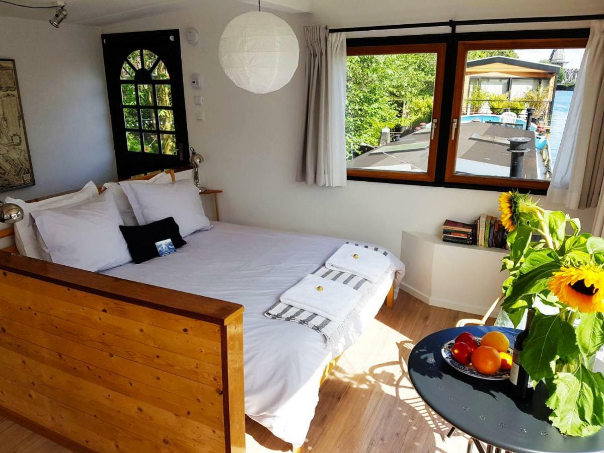 Houseboat Concordia B&B Amsterdam Dış mekan fotoğraf